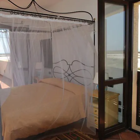 Isola Lunga Salt Hotel *