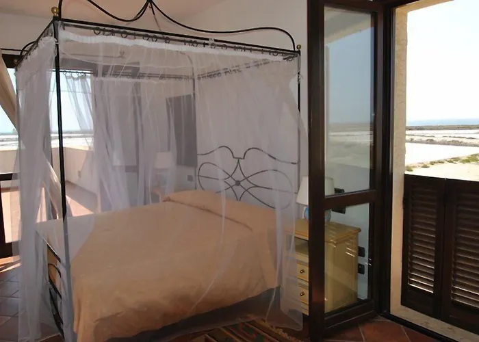 Isola Lunga Salt Hotel *